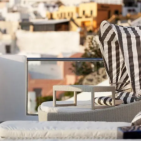 Belvedere 4* Fira (Santorini)